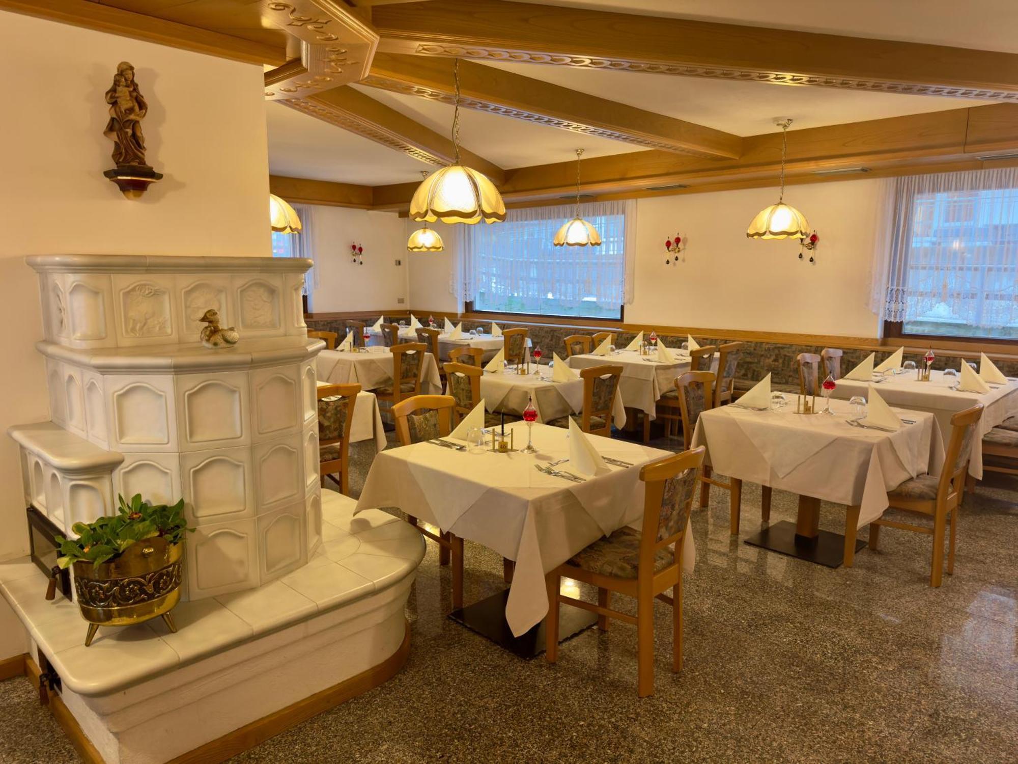 Hotel Sella Ronda Serenella Campitello di Fassa Eksteriør bilde